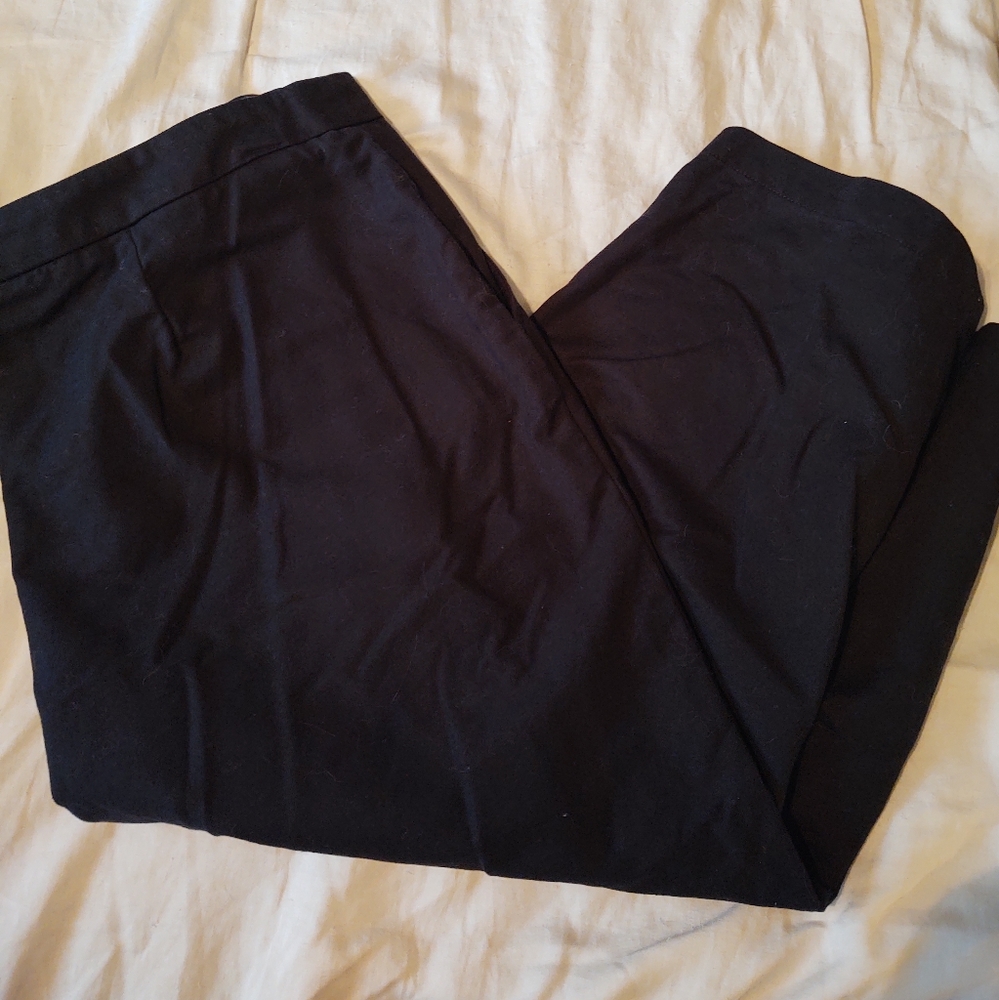 Ladies Black Shorts Liz Claiborne